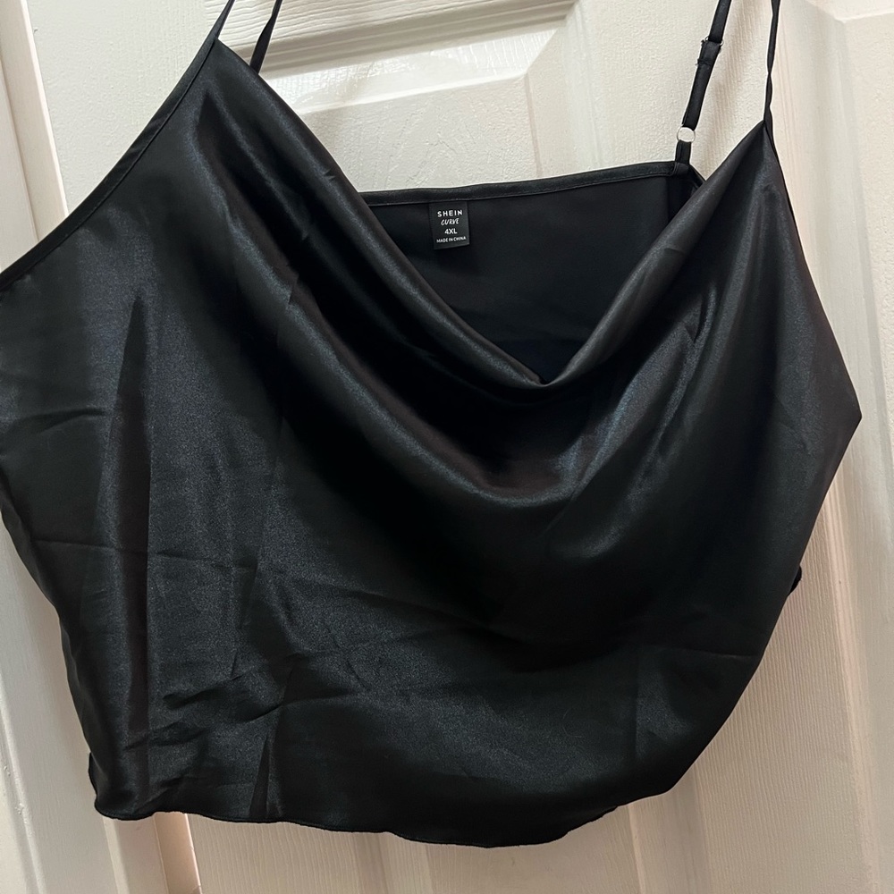 4X satin crop top